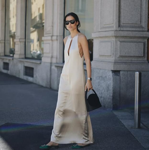 Las novedades de Mango de primavera: camisas blancas, vestidos de colores y pantalones que hacen tipazo