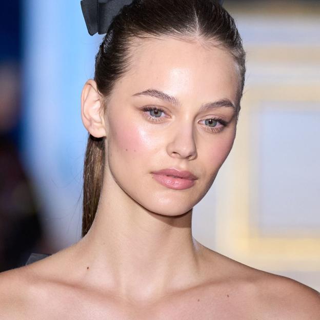 Así se lleva el maquillaje pastel tendencia para primavera con efecto rejuvenecedor