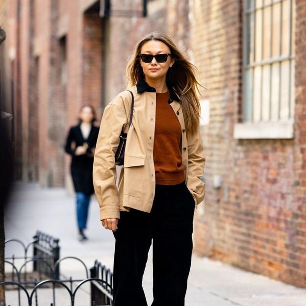 Esta es la chaqueta que llevan todas las influencers en primavera 2025 y necesitas en tu armario