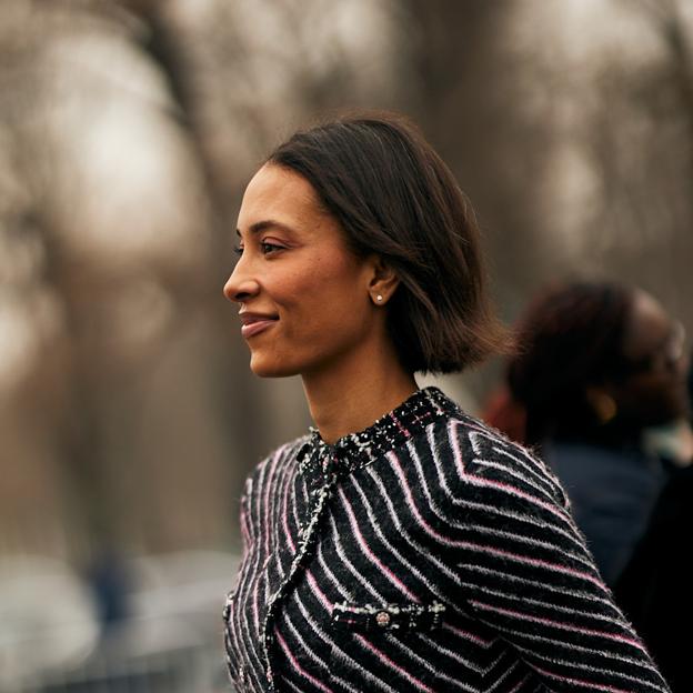 Este es el sérum capilar que llevo usando meses porque deja el pelo con un brillo impecable