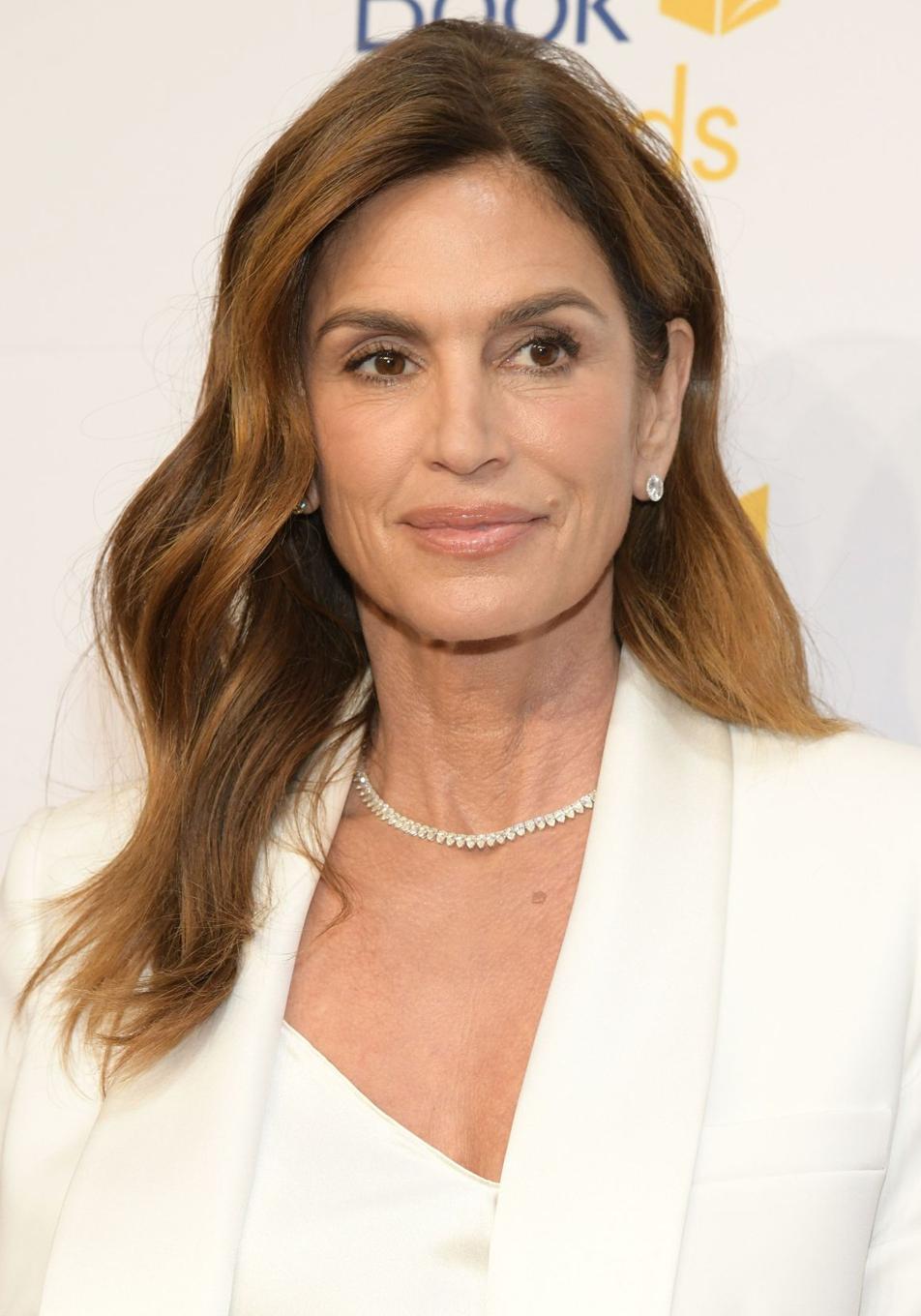 Sabemos el secreto del pelo con volumen a los 50 de Cindy Crawford