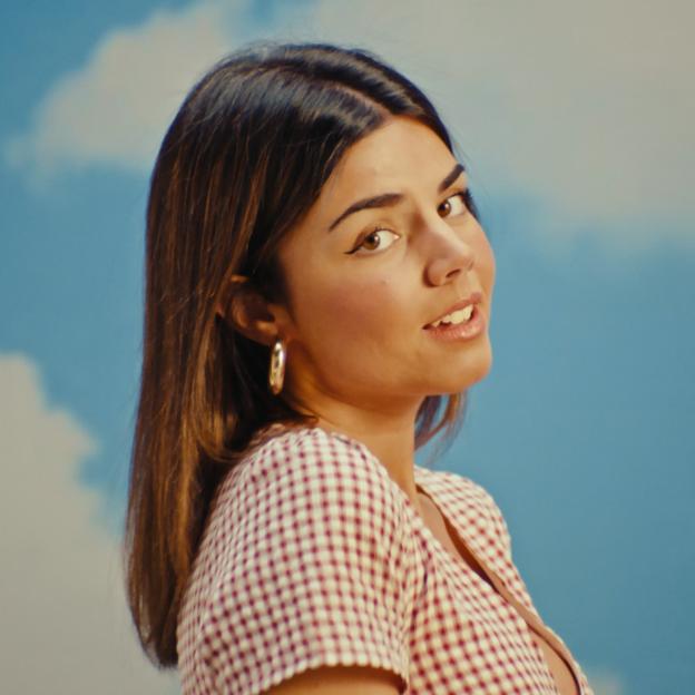 Mafalda Cardenal, de arrasar en Spotify a publicar su primer disco a los 23 años: «No soy un producto procesado, soy una persona de verdad, y eso la gente lo agradece»