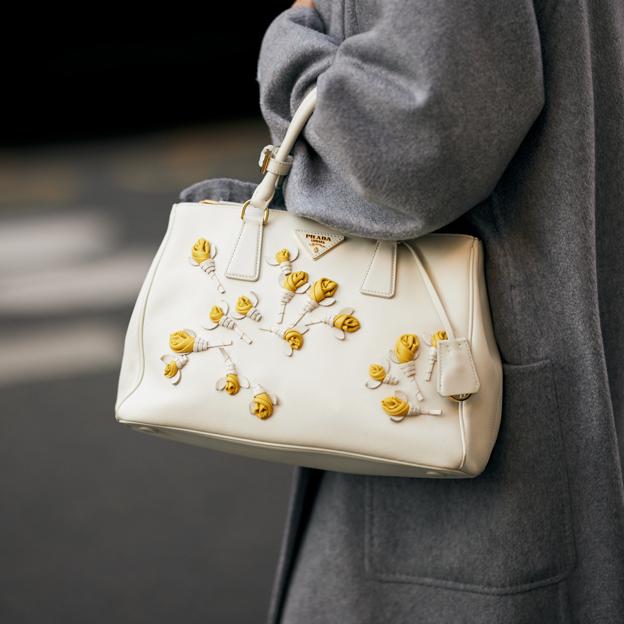 6 bolsos de Zara originales y juveniles para alegrar tus looks de primavera