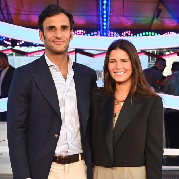 Tana Rivera saca la versión elegante de las alpargatas con este look de primavera fácil de copiar