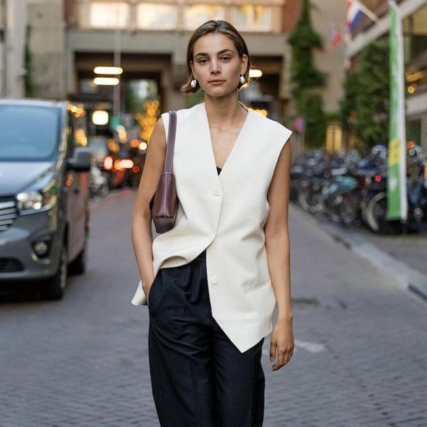 Los chalecos de vestir que elevarán tus looks de primavera sin esfuerzo