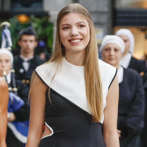 La infanta Sofía comienza su escalada en Casa Real: el rey Felipe le concede la Gran Cruz de la Orden de Isabel la Católica