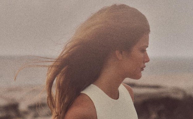 Las novedades de Zara traen la última colección de verano junto a Kaia Gerber y Cindy Crawford