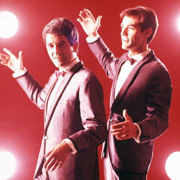 Muere a los 88 años Manuel de la Calva, el 50% del Dúo Dinámico: de la fábrica al éxito, voz del confinamiento y el gran amor de su vida