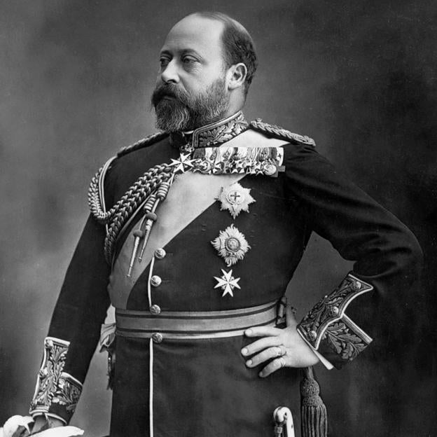 Eduardo VII de Inglaterra, el rey con más amantes del mundo: chantajes, escándalos y una silla para noches salvajes