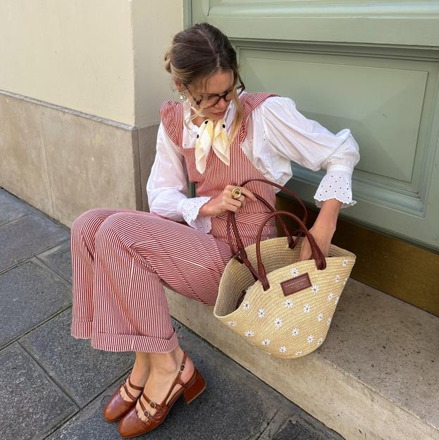 Bolsos de verano de rafia: los diseños más bonitos, fresquitos y originales para completar tus looks de diario