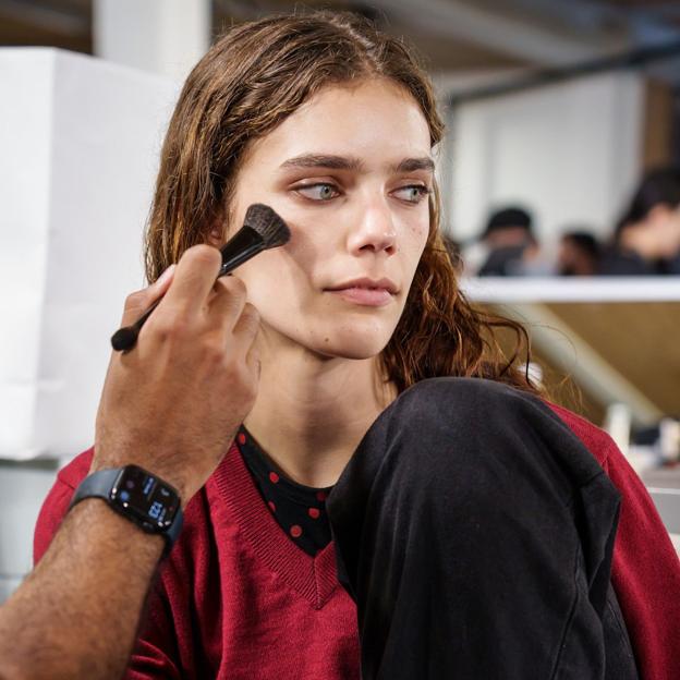 Cómo elegir el maquillaje según tu subtono de piel con los trucos de un maquillador profesional