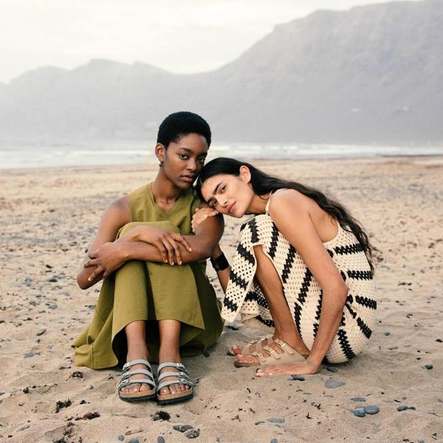 Esta temporada lucirás las sandalias triple hebilla: cómodas, estilosas y originales