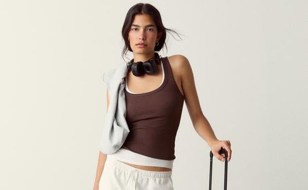 Las novedades de Stradivarius de la semana llenan tu maleta de vestidos, faldas y pantalones cómodos