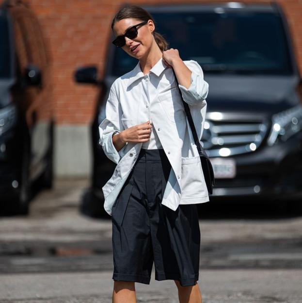 Bermudas de traje perfectas para ir a la oficina este verano