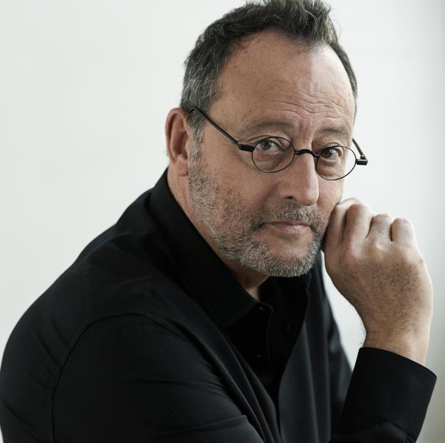 Jean Reno publica su primera novela: «Tenía esta historia en la cabeza desde hace mucho tiempo»
