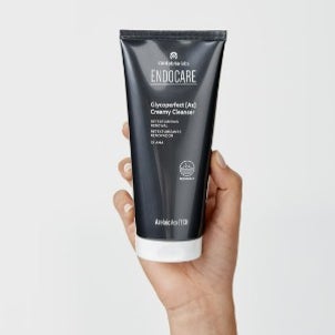 La revolución del cuidado facial: así funciona el ácido glicónico en la piel
