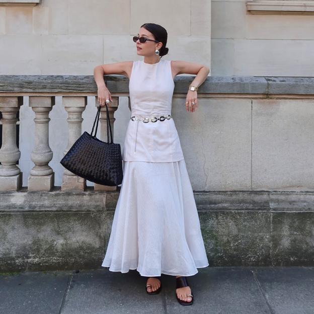 Sandalias tipo pala: combinables y muy elegantes