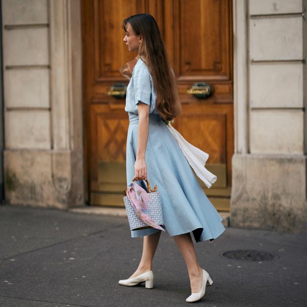 Estoy obsesionada con estas faldas para llevar en verano: cómodas, elegantes y muy originales