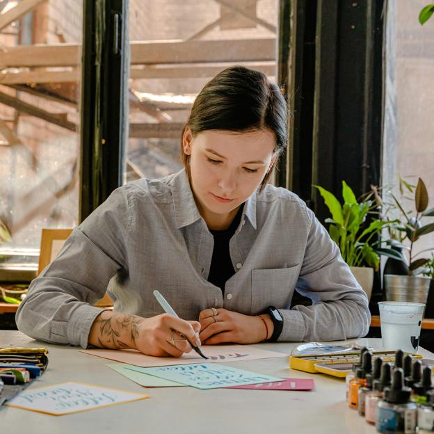 Morning pages, el hábito recomendado por expertos para mejorar la concentración y ganar paz mental